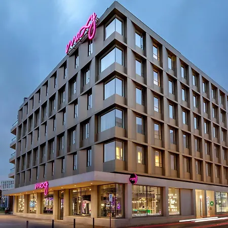 Hotel Moxy *