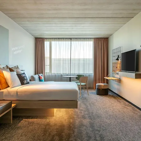 Moxy Hotel