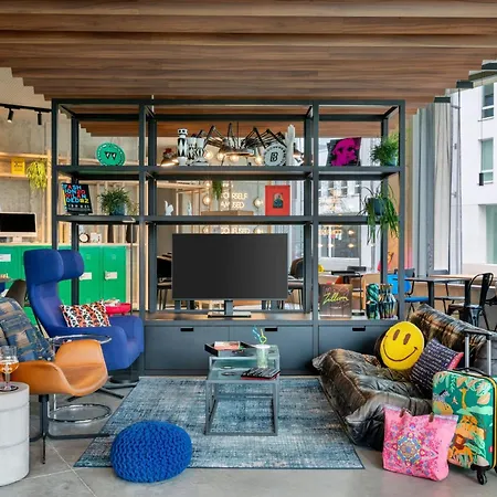 Hotel Moxy *